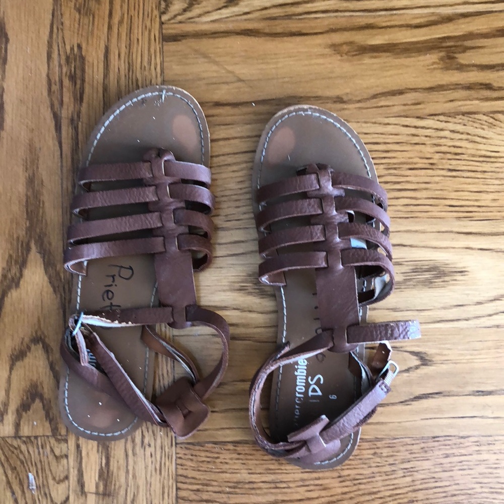 Abercrombie Kids sandals